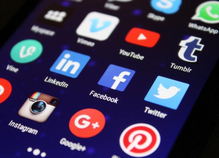 Promouvoir votre entreprise sur les réseaux sociaux